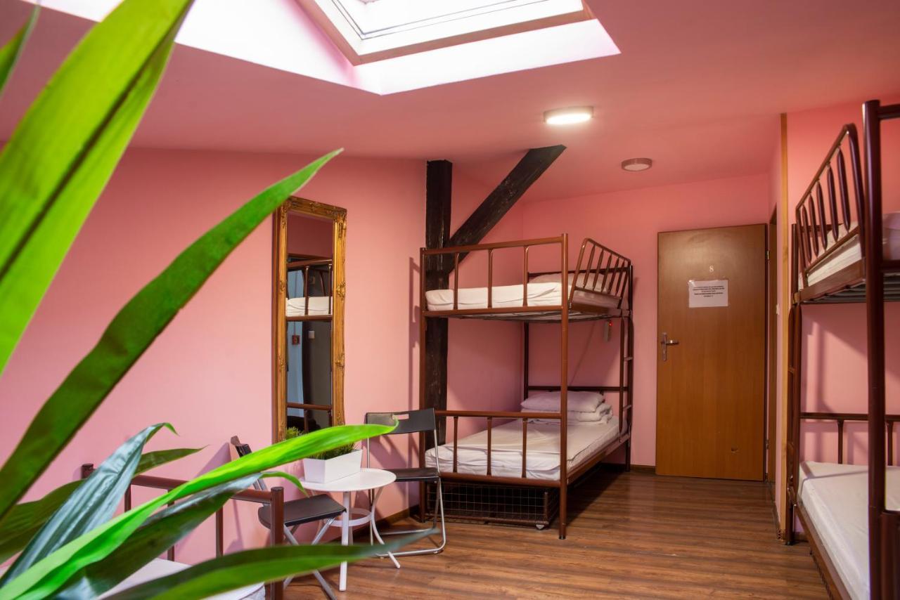 Let'S Rock Party Hostel! Age Limit From 18 Until 40! Krakov Exteriér fotografie