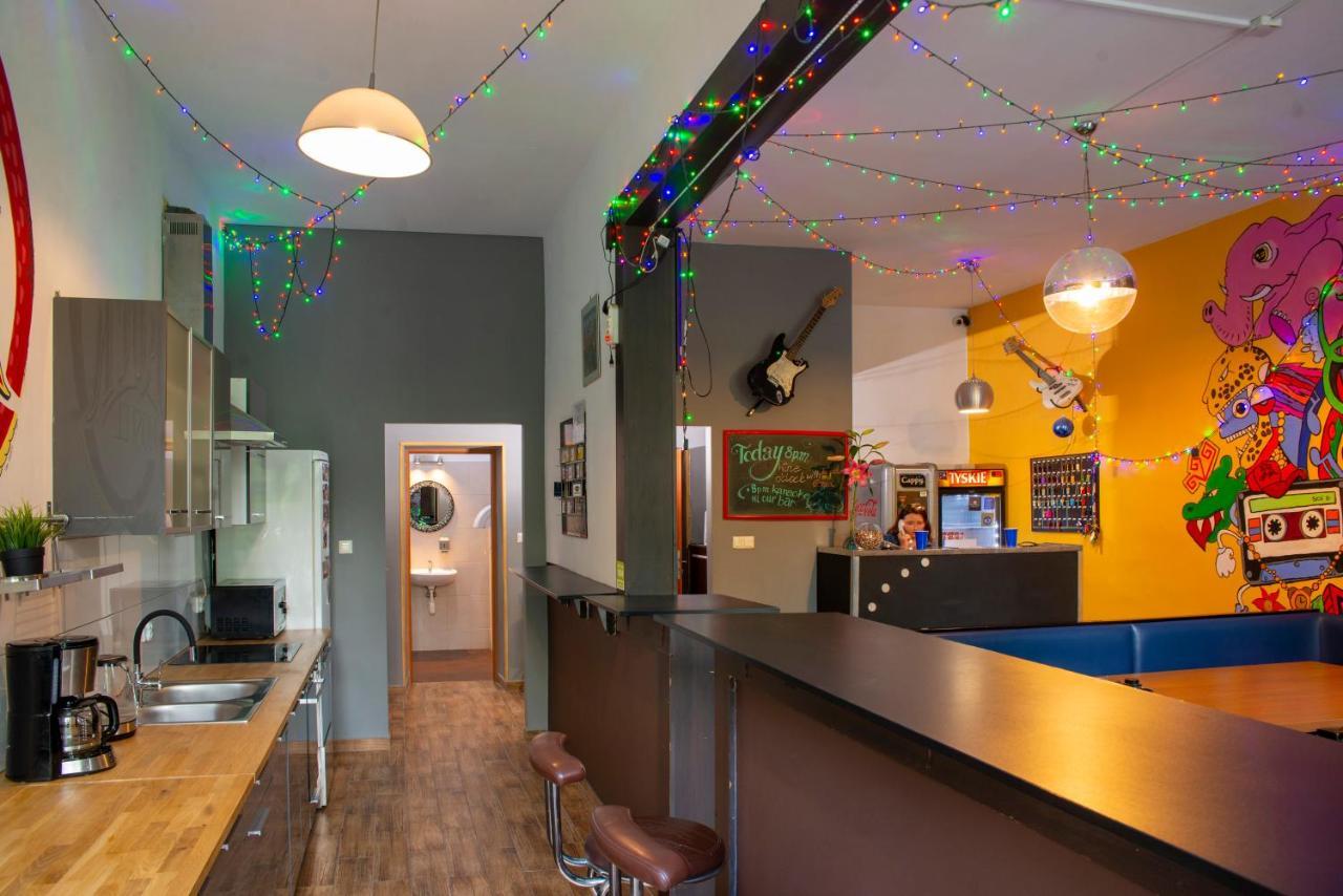 Let'S Rock Party Hostel! Age Limit From 18 Until 40! Krakov Exteriér fotografie