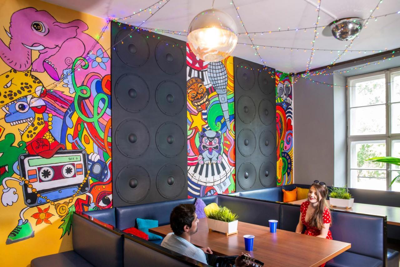 Let'S Rock Party Hostel! Age Limit From 18 Until 40! Krakov Exteriér fotografie